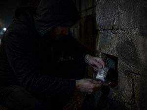 27 млн рублей и более 10 тысяч долларов конфискованы у наркоторговцев в Якутии