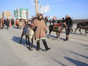 Народные мастера прошествовали по улицам Якутска