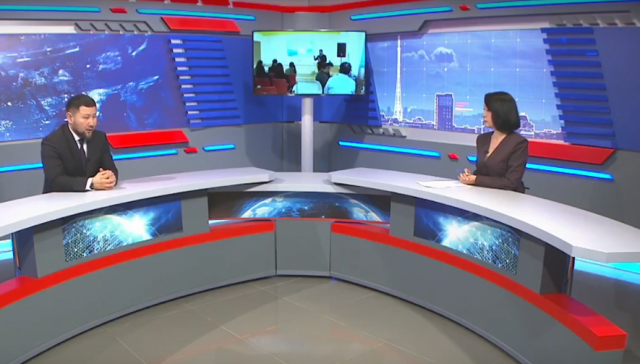 Евгений Григорьев в программе «Прямой эфир с городом» рассказал о строительстве новых школ и детских садов