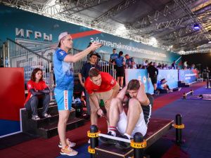 Фоторепортаж с первого дня ВЭФ-2023: улица Дальнего Востока и культурная программа