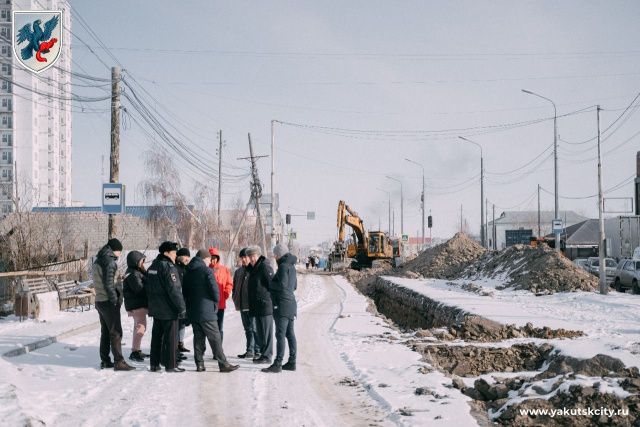 Евгений Григорьев проверил темпы строительства канализационного коллектора № 3 в Якутске