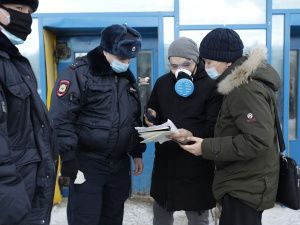 В Якутске провели акцию по профилактике коронавируса среди бездомных 