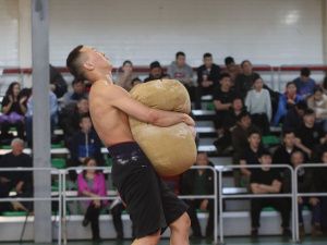 Верхоянец Пётр Прудецкий стал новым чемпионом Якутии по национальному многоборью