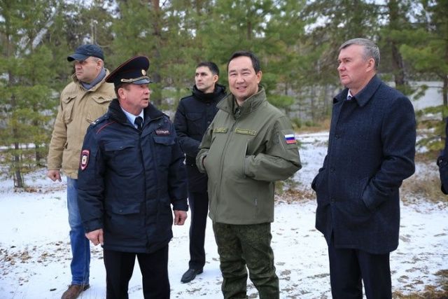Ил Дархан и министр ВД посетили Центр профессиональной подготовки МВД Якутии