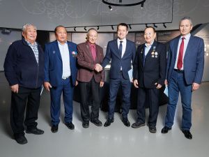 В Якутске открылась выставка «Золото рядом»