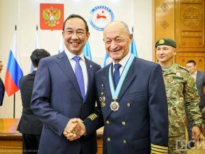 Государственные награды за вклад в развитие республики вручили жителям Якутии