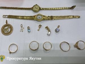 В Якутске перед судом предстанет мужчина, обвиняемый в краже сейфа с ювелирными изделиями на 352 тысячи рублей