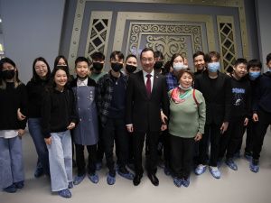 В Якутии в День республики открыли мультимедийную экспозицию об историческом пути многонационального народа