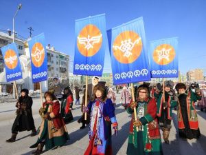 Народные мастера прошествовали по улицам Якутска