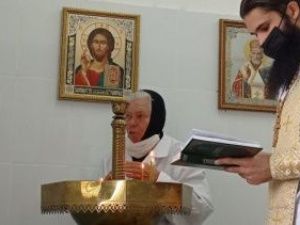 Социальный отдел Якутской епархии продолжает окормлять паллиативное отделение города