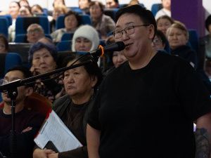 Жители Хатасского наслега приняли отчёт Окружной администрации Якутска за 2025 год