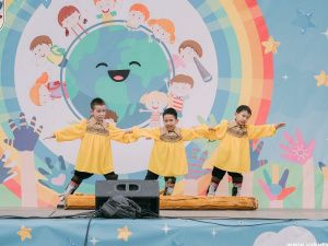 Праздник детства состоялся на площади Орджоникидзе в Якутске