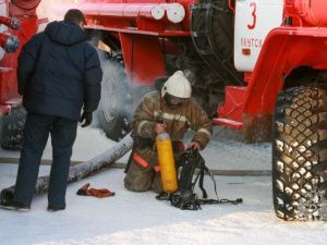 В Якутске загорелся магазин «Сладушка» на Ярославского