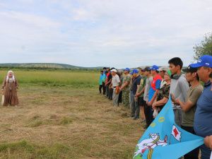 В Хангаласском улусе прошли соревнования сенокосчиков