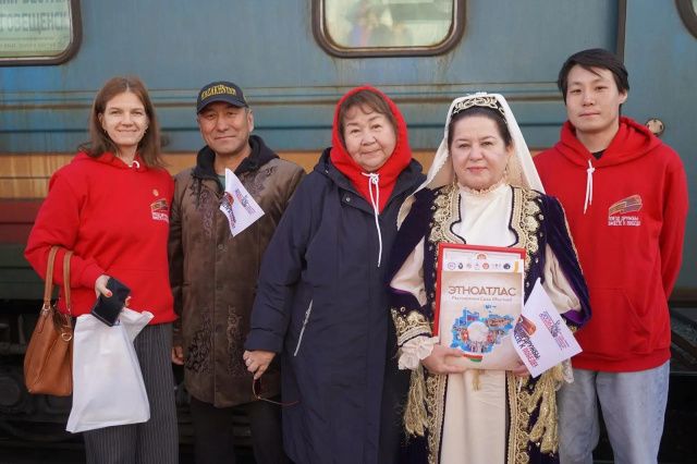 3 октября 2026 года на железнодорожном вокзале города Нерюнгри прошла торжественная встреча участников Международного проекта «Поезд дружбы: вместе к Победе!»