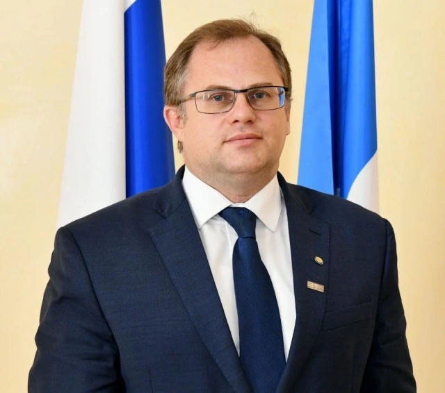 Минобразование Якутии за 1,9 млн рублей ищет того, кто покажет проблемы в школах и детсадах