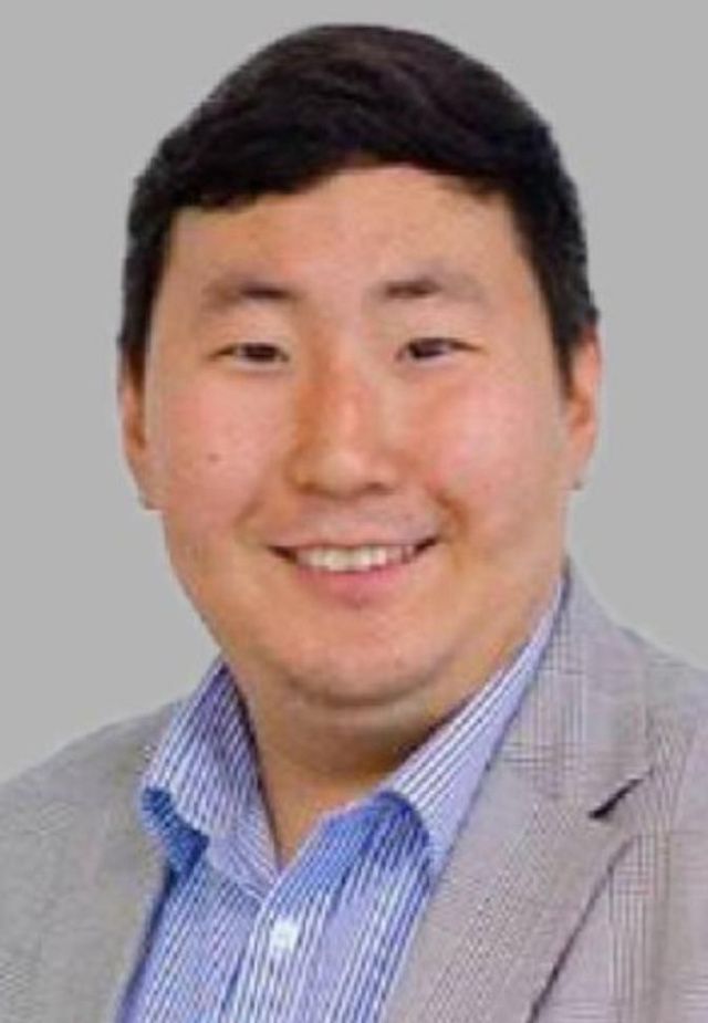 Андросов Антон освобожден от занимаемой должности заместителя министра промышленности и геологии Якутии, проработав на этом посту всего 1,6 года