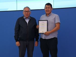 В Якутске наградили волонтёров-предпринимателей, помогающих бойцам СВО