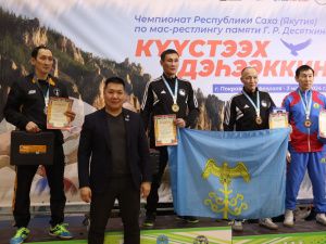 Сенсационно завершился первый день чемпионата Якутии по мас-рестлингу