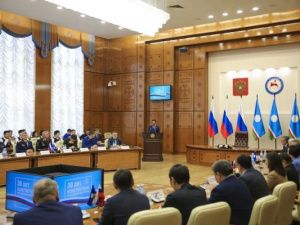 В столице прошли торжественные мероприятия, посвященные 30-летию Конституции России