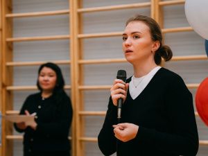 В Якутске Ксения Дудкина провела первую тренировку сезона по художественной гимнастике