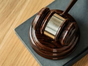 Суд обязал страховую компанию вернуть часть страховой премии жителю Якутии