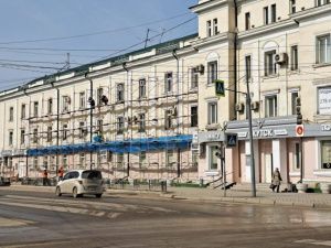 В Якутске продолжается ремонт фасадов и общественных пространств к Играм «Дети Азии»