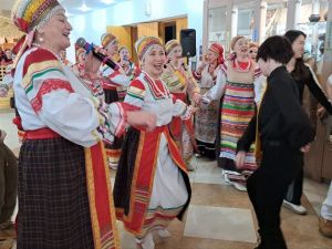 В Доме дружбы народов в Якутске ярко отметили Масленицу