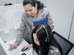 В Якутии на горячую линию по вопросам мер поддержки семей военнослужащих поступило более 12 тысяч обращений