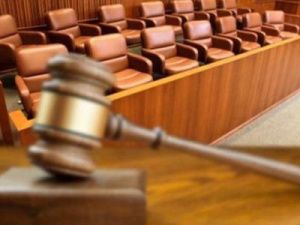 В Якутии родственник подсудимого пытался оказать давление на присяжного заседателя