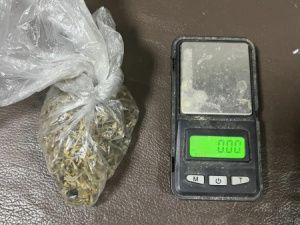 В Якутске у жителя Мархи изъяли марихуану, удобрения и оборудование для выращивания конопли