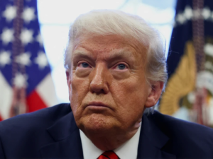 Зеленский списан, небо над Киевом в дырах, а США затягивают поставки: Запад ищет выход из конфликта