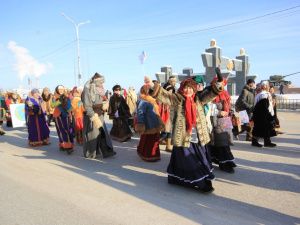 Народные мастера прошествовали по улицам Якутска