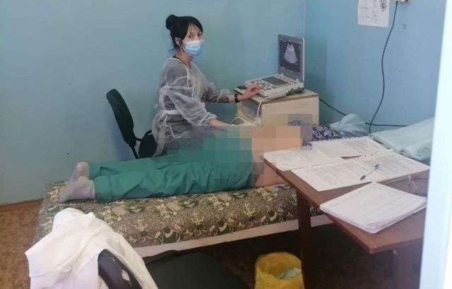 В медицинских учреждениях Якутии проходят курсы для молодых мам