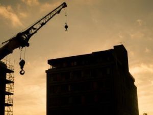 В Якутске руководитель строительной фирмы подозревается в присвоении денег, предназначенных на строительство жилого дома