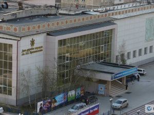 «Это сделали какие-то парни»:  в Доме дружбы народов прокомментировали образ костюма с оголенной грудью