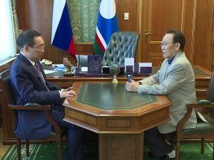 Айсен Николаев встретился с лидером коренных малочисленных народов Якутии Андреем Кривошапкиным