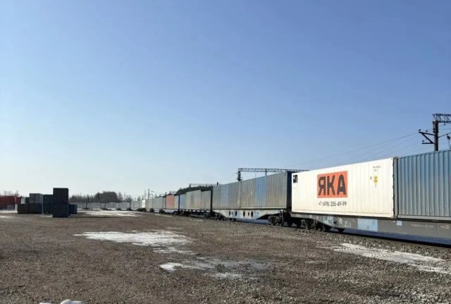 С Грузового терминала Столбовая отправили 10-тысячный контейнер