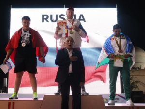 Министр спорта РФ Олег Матыцин посетил чемпионат мира по мас-рестлингу в Узбекистане