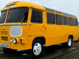 В Нюрбинском районе Якутии установили памятник автобусу ПАЗ 672М