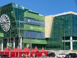 ЗЕМЛЯ РАЗДОРА. Семейный бизнес Федоровых продолжает отбирать землю у школы №2, а вместо обещанного Детского центра открыт Китайский ресторан