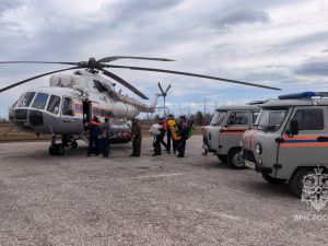 Оперативные группы МЧС России работают в Ленском, Алданском и Амгинском районах