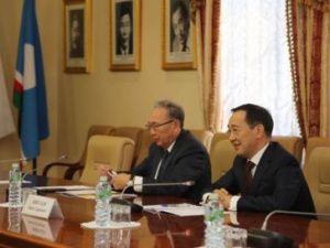 Айсен Николаев обсудил с руководством ПАО «Высочайший» и АО «Атомредметзолото» инвестиционные проекты в Якутии