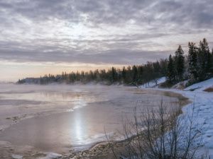 В Якутии мужчина утонул на реке Колыме во время рыбалки, поиск продолжается