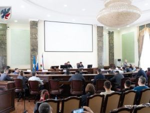 Руководители городских УК и ТСЖ представили главе Якутска итоги своей работы за I квартал