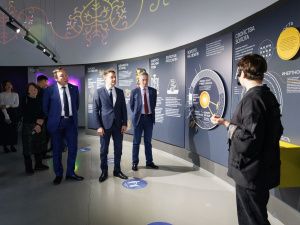 В Якутске открылась выставка «Золото рядом»