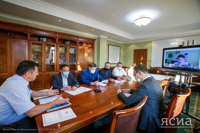 Накопители против хаоса. Андрей Тарасенко провел совещание по благоустройству переправы “Якутск – Нижний Бестях”