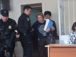 Судом объявлен перерыв: осужденная была госпитализирована из здания суда 