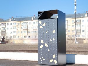 В преддверии 80-летия Победы в Великой Отечественной войне на площади Победы г. Якутска установлены малые архитектурные формы, изготовленные осужденными