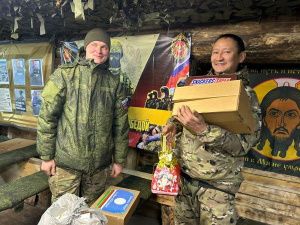 Бойцам из Якутии доставили несколько тысяч адресных посылок